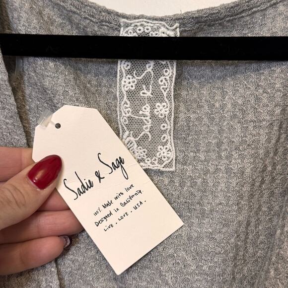 Sadie & Sage Gray Twist Front Long Sleeve Blouse - Picture 2 of 3